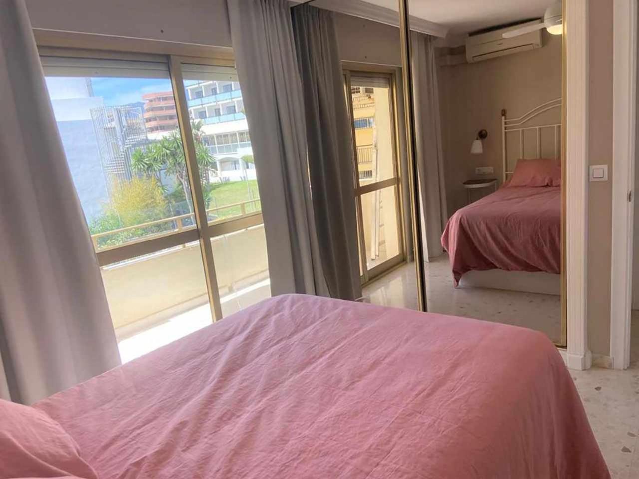 Mar En Calma Benalmadena Apartment Luaran gambar